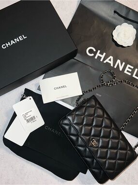 CHANEL Black Caviar Wallet On Chain WOC Siliver Hardware